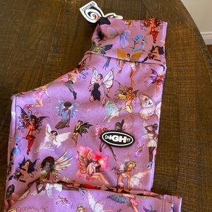 Omighty pants wide leg brand new with tags it has a beautiful 🧚‍♀️ all around.